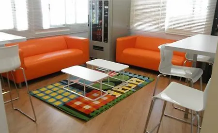 ゲストハウス ドルマバレンシア